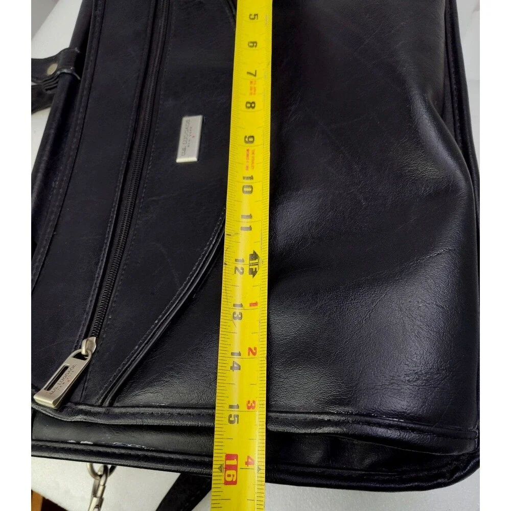 US Luggage New York Black Leather Expandable Briefcase Laptop Bag w Strap 16